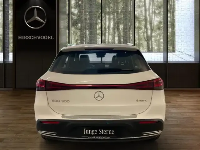 Mercedes-Benz EQA 300