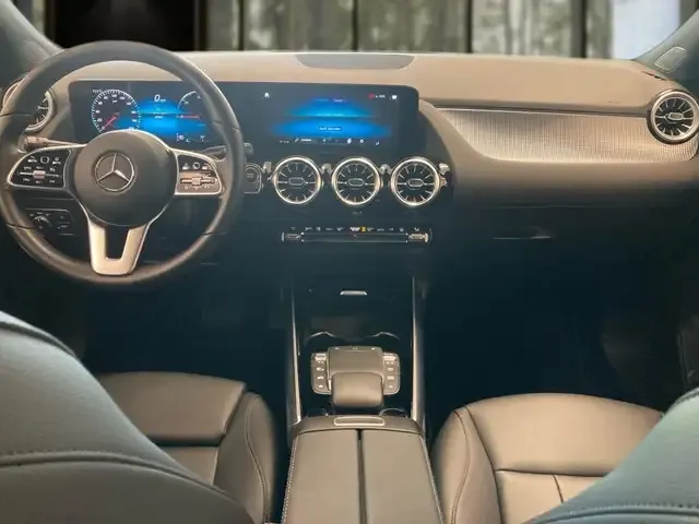 Mercedes-Benz EQA 300