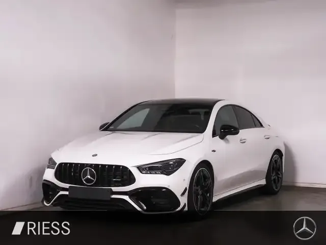 Mercedes-Benz CLA 45 AMG