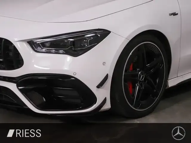 Mercedes-Benz CLA 45 AMG