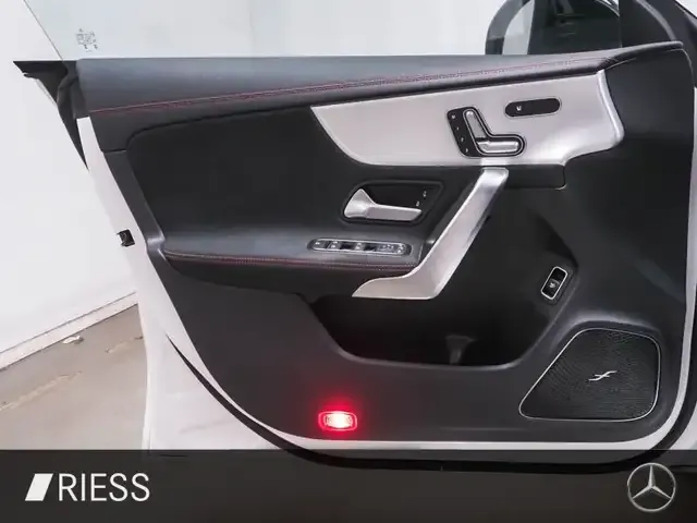 Mercedes-Benz CLA 45 AMG