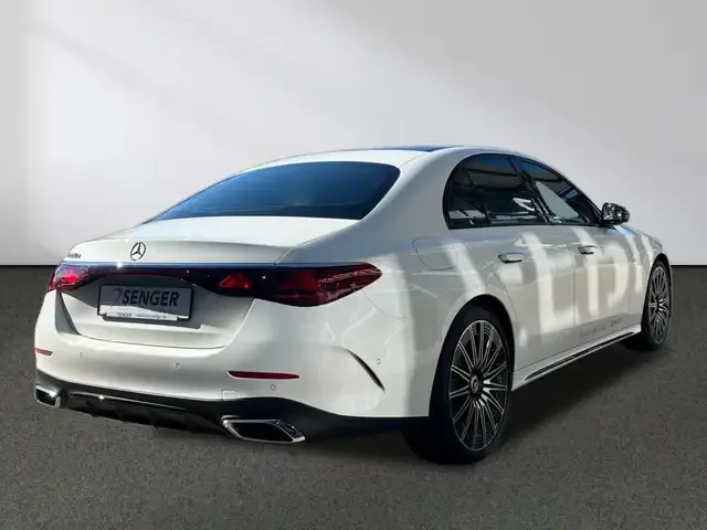 Mercedes-Benz E 220