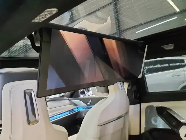 BMW 740