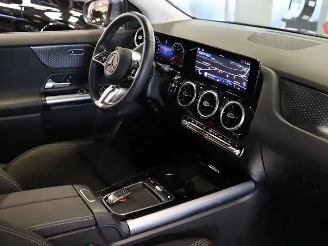 Mercedes-Benz GLA 180