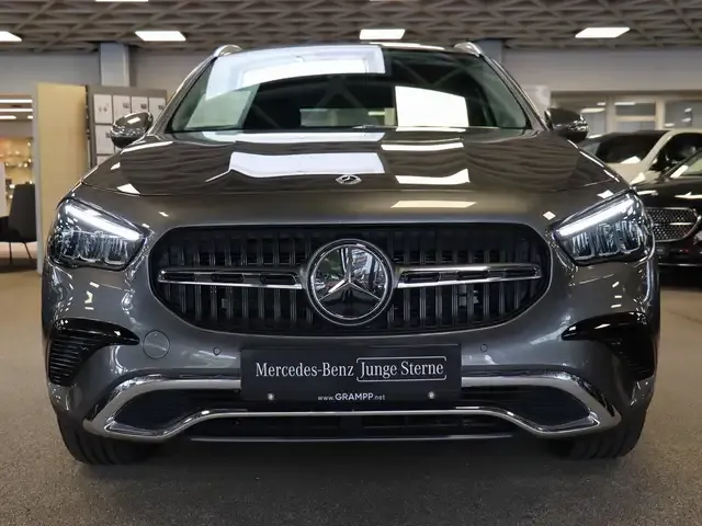 Mercedes-Benz GLA 180