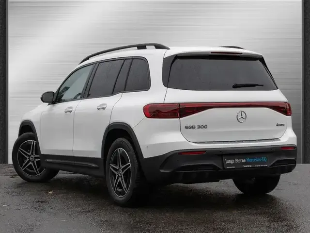 Mercedes-Benz EQB 300