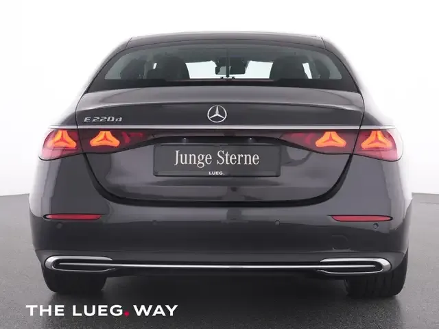 Mercedes-Benz E 220