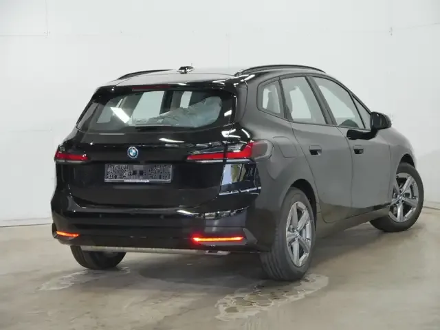 BMW 230