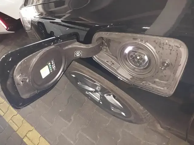 BMW 230