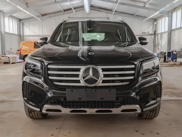 Mercedes-Benz GLB 200