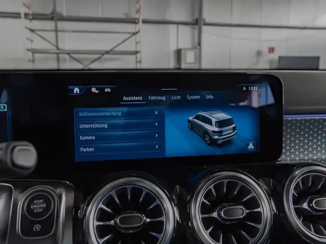 Mercedes-Benz GLB 200