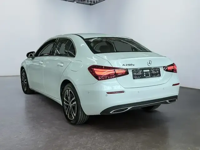 Mercedes-Benz A 250