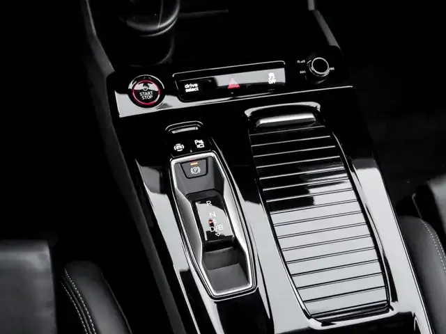 Audi SQ6