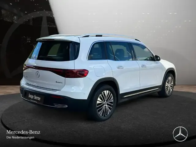 Mercedes-Benz EQB 300