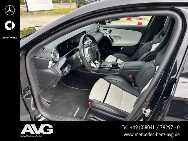 Mercedes-Benz A 45 AMG