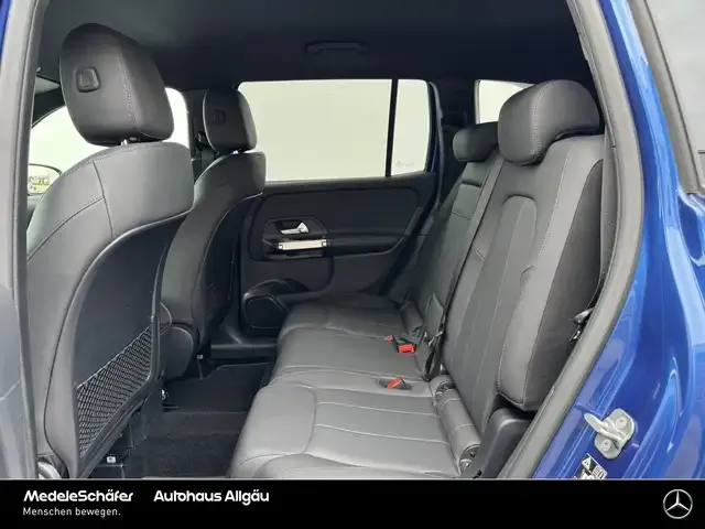 Mercedes-Benz GLB 220