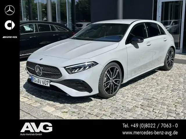 Mercedes-Benz A 200