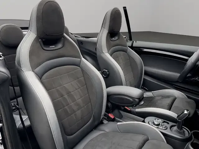 MINI John Cooper Works Cabrio