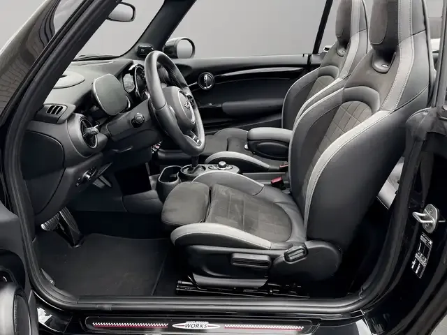 MINI John Cooper Works Cabrio