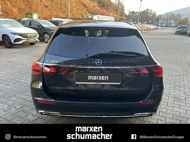 Mercedes-Benz E 300