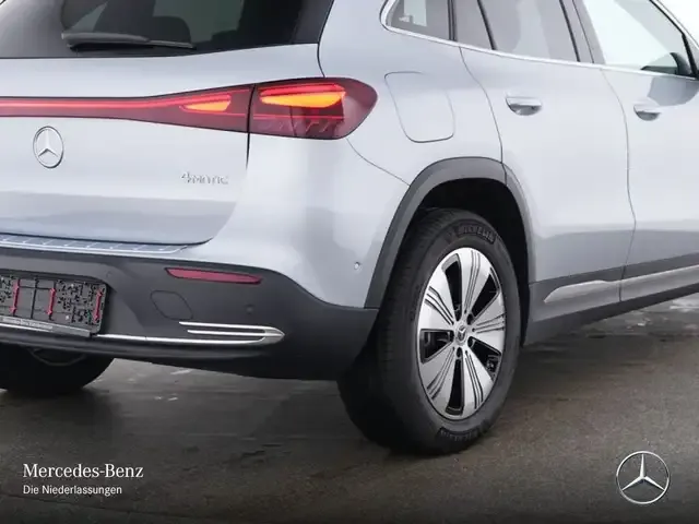 Mercedes-Benz EQA 300