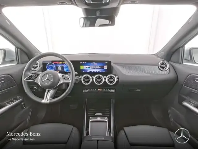 Mercedes-Benz EQA 300