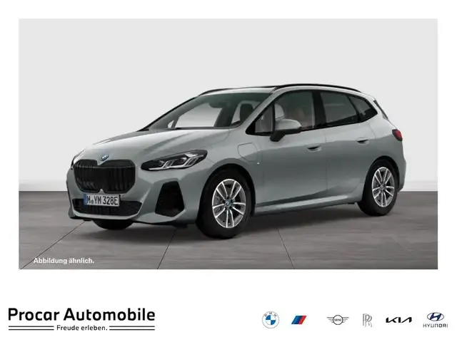 BMW 225
