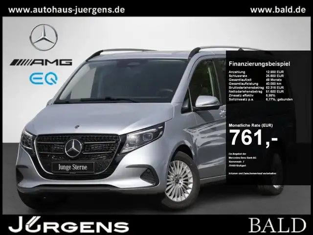 Mercedes-Benz V 220