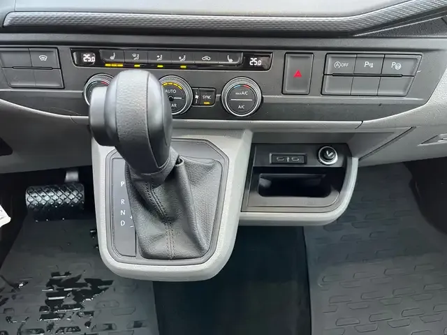 Volkswagen T6.1 Caravelle