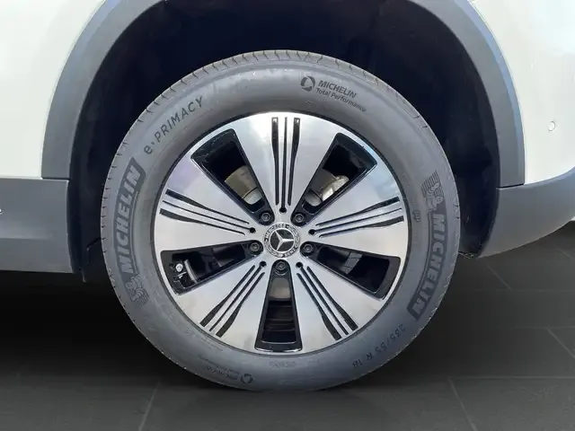 Mercedes-Benz EQA 300