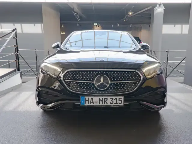Mercedes-Benz E 200