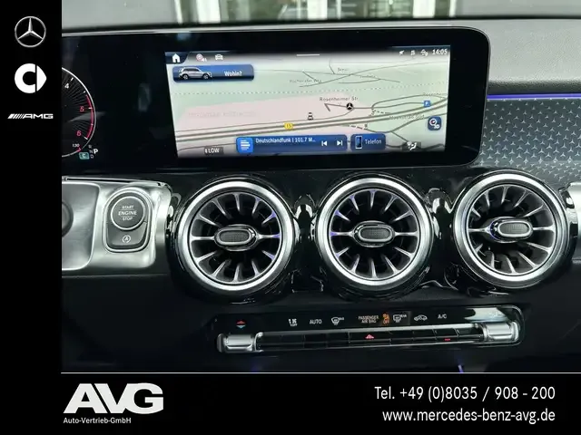 Mercedes-Benz GLB 200