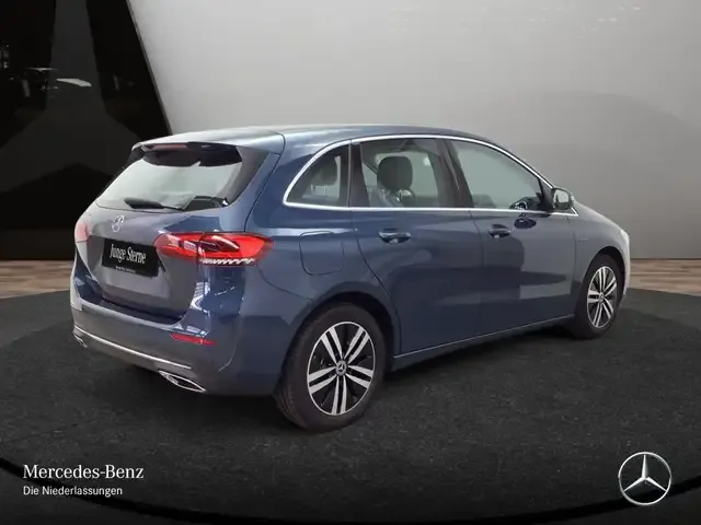 Mercedes-Benz B 250
