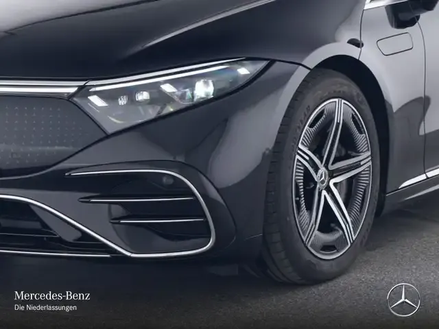 Mercedes-Benz EQS