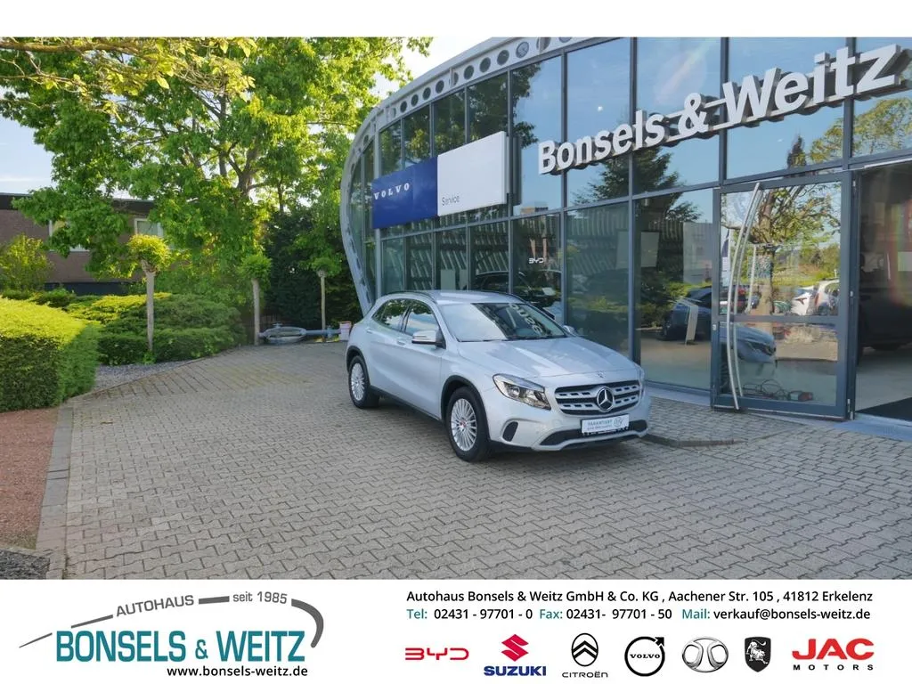Mercedes-Benz GLA 180