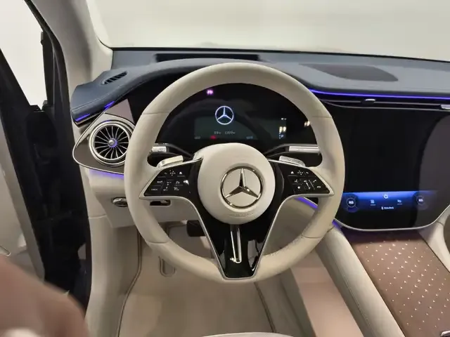 Mercedes-Benz EQS SUV