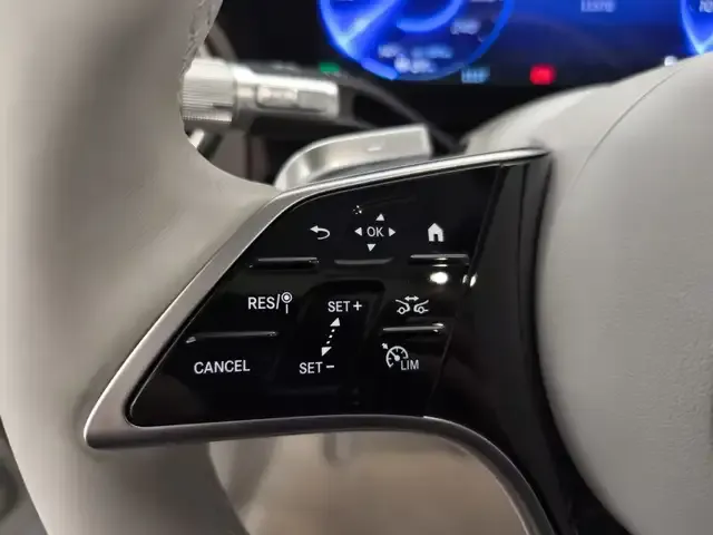 Mercedes-Benz EQS SUV