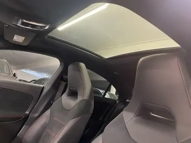 Mercedes-Benz CLA 200