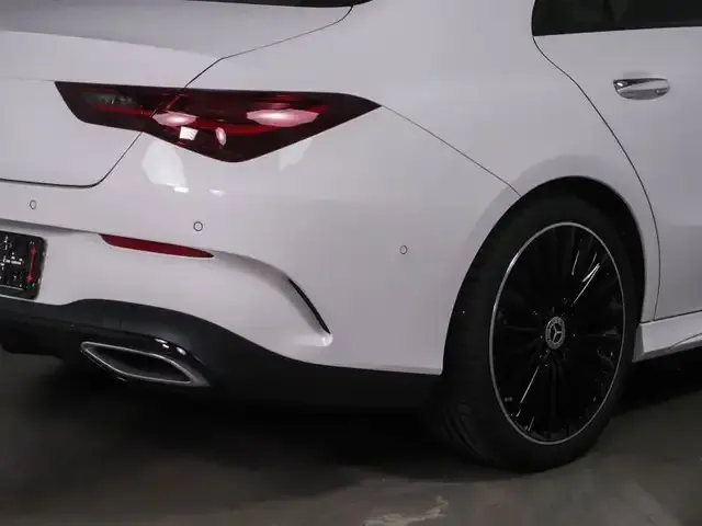 Mercedes-Benz CLA 200