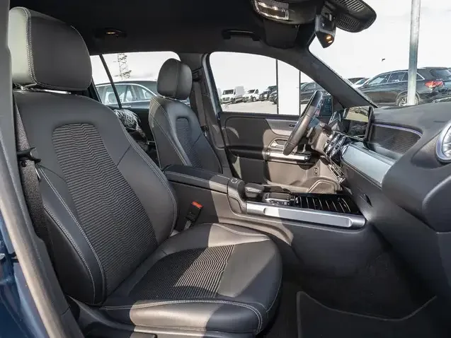 Mercedes-Benz EQB 300