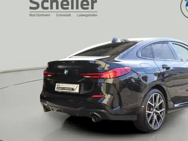 BMW 220