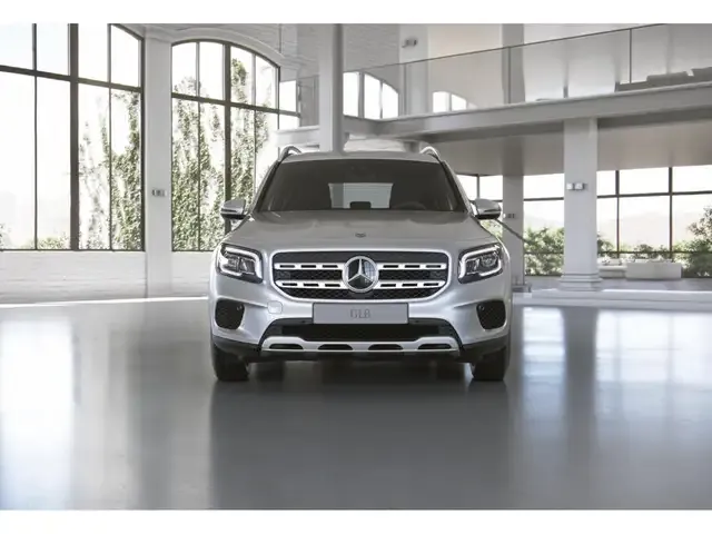 Mercedes-Benz GLB 200