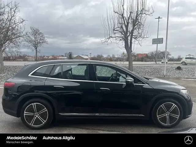 Mercedes-Benz EQS SUV