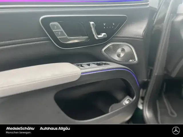 Mercedes-Benz EQS SUV