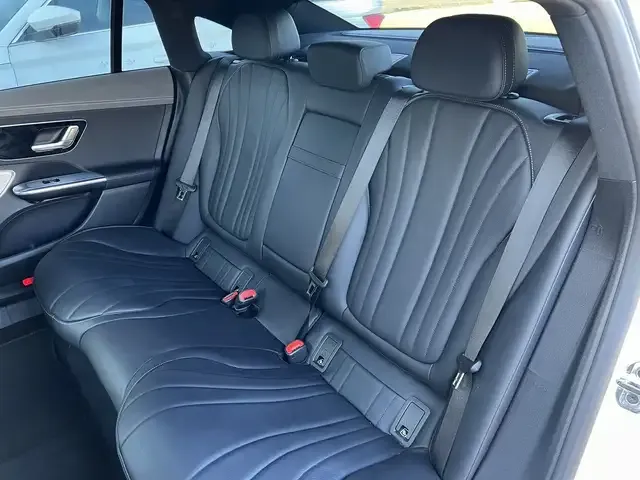 Mercedes-Benz EQE 350