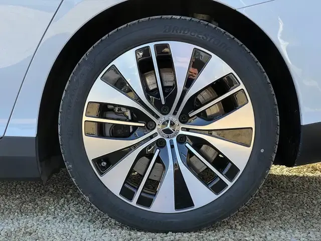Mercedes-Benz EQE 350