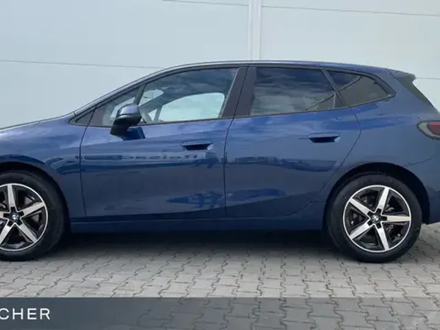 BMW 216