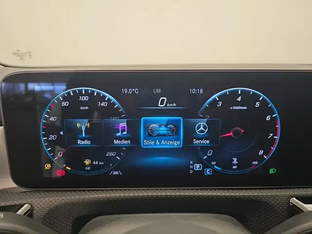 Mercedes-Benz A 200
