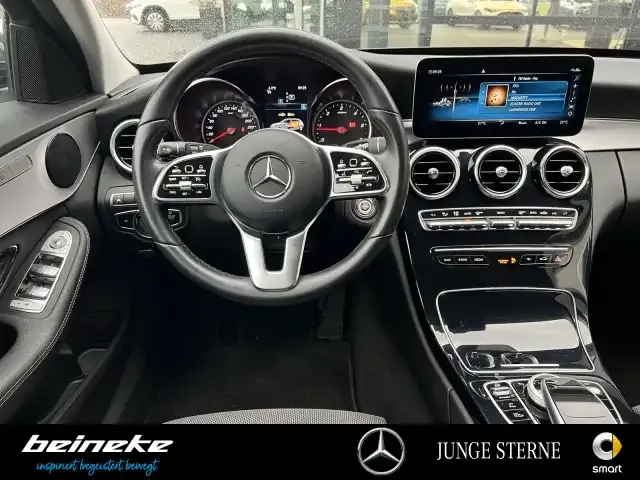 Mercedes-Benz C 220
