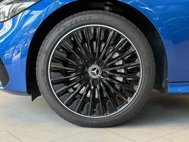 Mercedes-Benz CLE 300